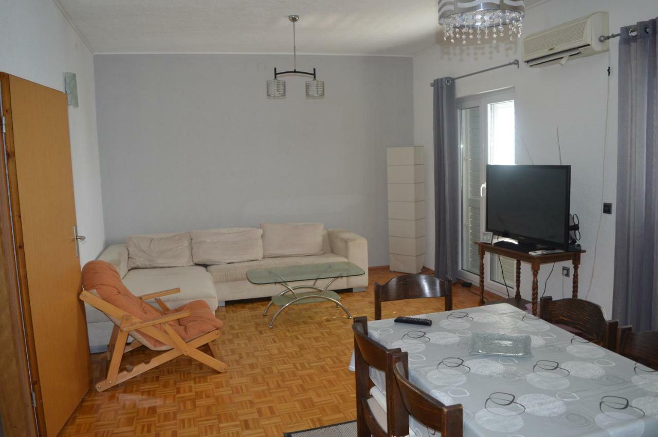 Anna Apartment Marina Dış mekan fotoğraf