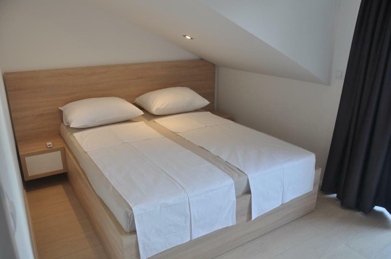 Anna Apartment Marina Dış mekan fotoğraf